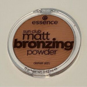 Essence Sun Club Matte Bronzing Powder for Darker Skin - 02 Sunny NEW